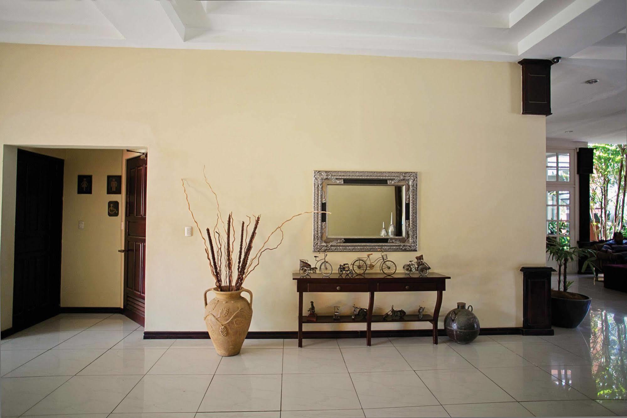 Hotel Cana Brava Inn Cañas Kültér fotó