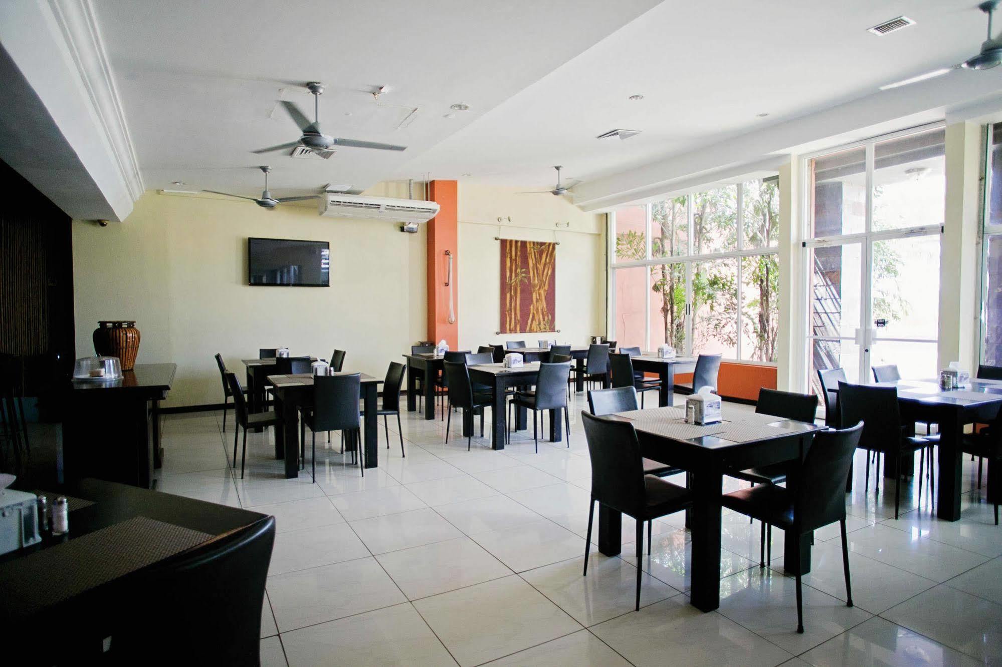 Hotel Cana Brava Inn Cañas Kültér fotó