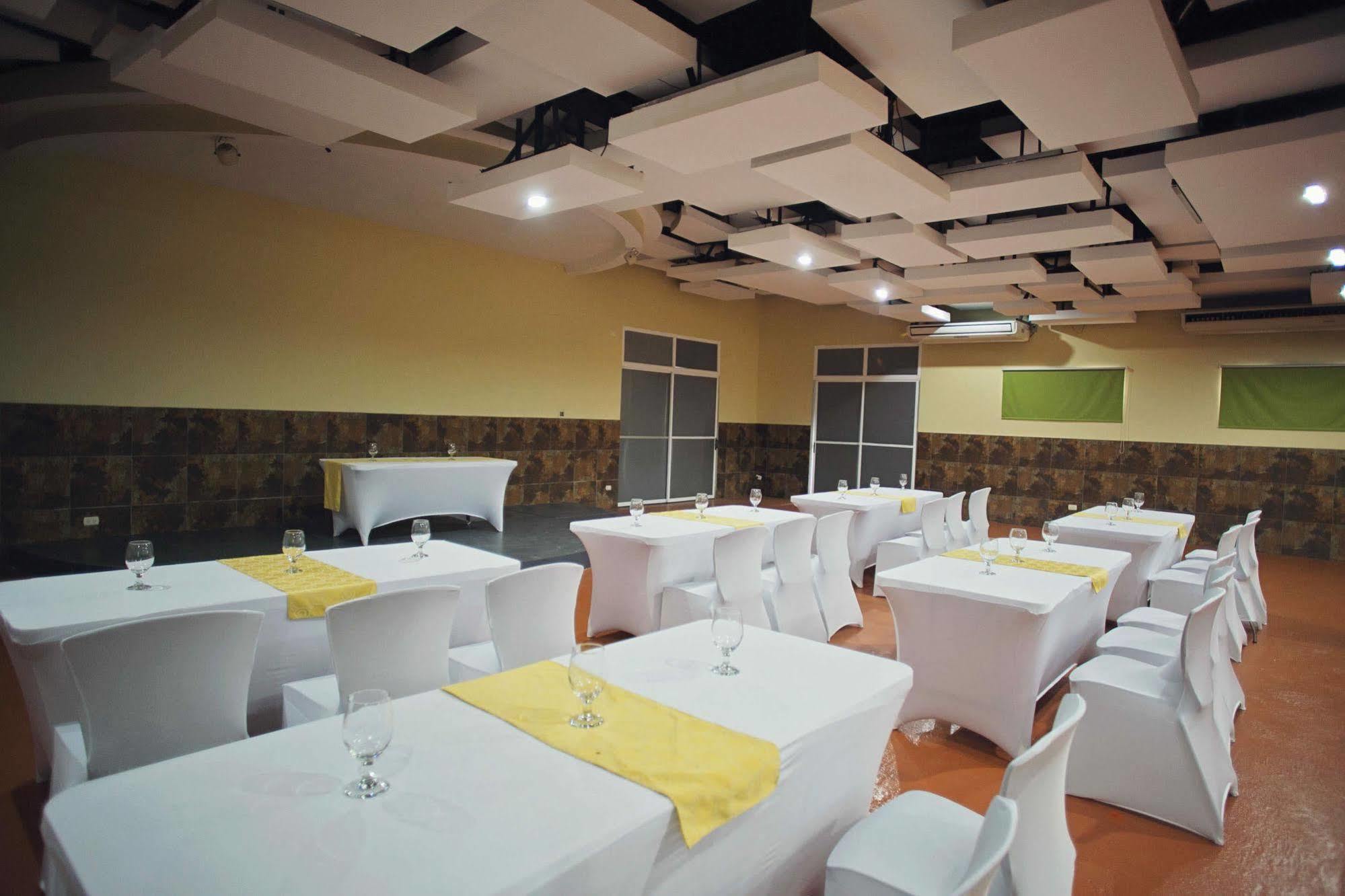 Hotel Cana Brava Inn Cañas Kültér fotó
