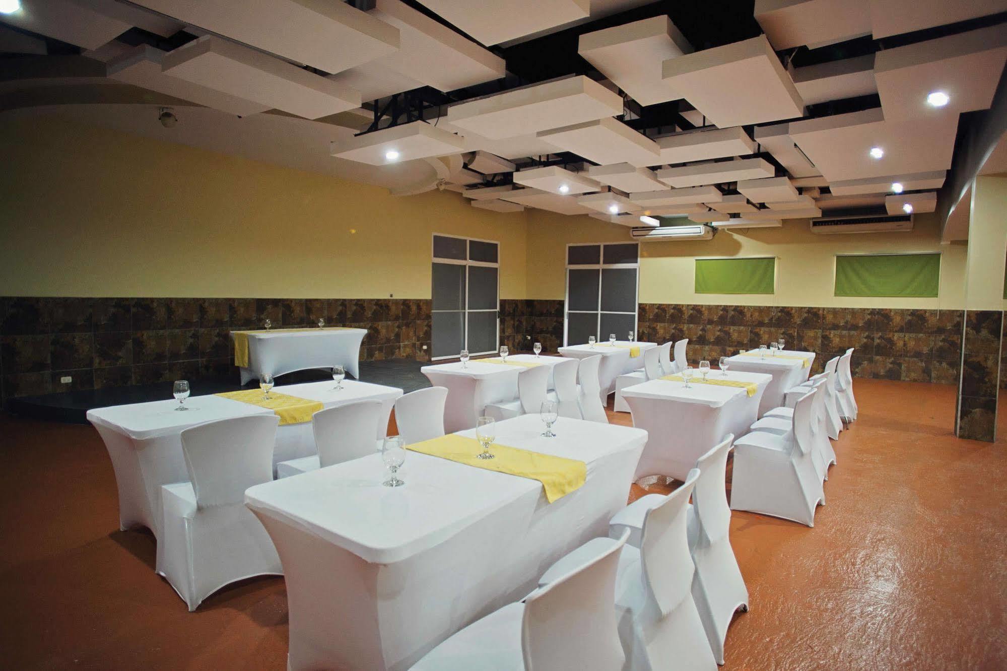 Hotel Cana Brava Inn Cañas Kültér fotó